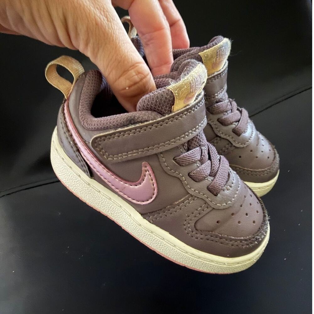 Nike Court Borough pearl gray and pink swoosh toddler shoes sneakers / 5c
